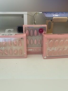 NWT Glamnetic Short Almond Nail Sets (3 sets of nails)